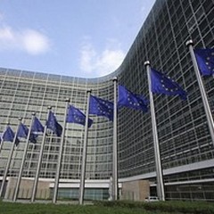 L'UE congela 523 milioni alla Regione Puglia