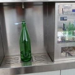 Nuovo distributore di acqua in via Toselli