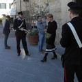 Crescono le truffe agli anziani, i Carabinieri: «Non bisogna lasciarli soli»