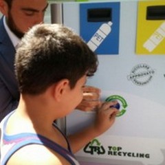 Inaugurato un ecocompattatore