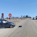 Incidente ai piedi del ponte della 107: scontro tra due auto, quattro feriti