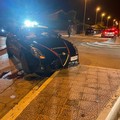 Inseguimento a Giovinazzo, l'auto dei Carabinieri si schianta: feriti due militari