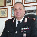 In pensione, dopo 31 anni di servizio in città, il comandante Dino Amato