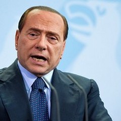 Berlusconi telefona ai giovani di  "Everest 2015 "