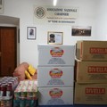 L'Associazione Nazionale Carabinieri distribuisce alimenti per le famiglie bisognose di Giovinazzo