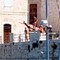 Tuffi da via Marina e da Palazzo Vescovile: a Giovinazzo un gioco potrebbe diventare tragedia