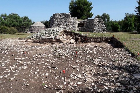 Il cantiere al Dolmen di San Silvestro. <span>Foto Nunzia Stufano</span>