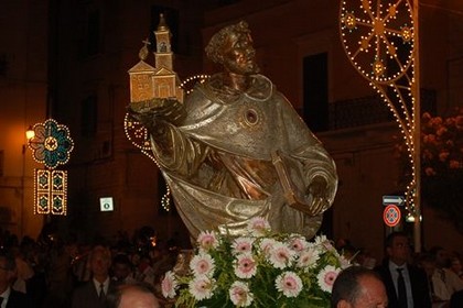 La statua del Beato Nicola Paglia