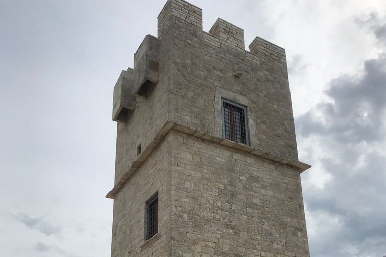 Torre delle Pietre Rosse. <span>Foto FAI Giovinazzo</span>