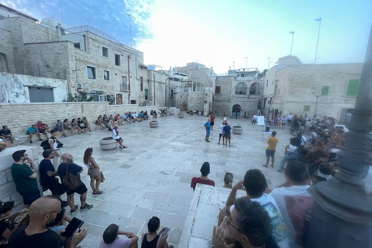 Assemblea piazza San Salvatore. <span>Foto Coord. beni pubblici </span>