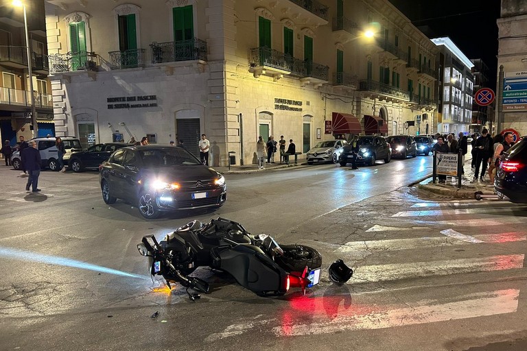 L'incidente stradale avvenuto in via Bari