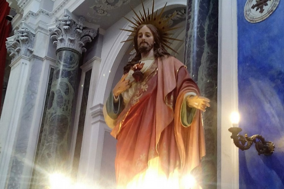 La statua del Cuore di Gesù in chiesa. <span>Foto Anna Rita Fasano</span>