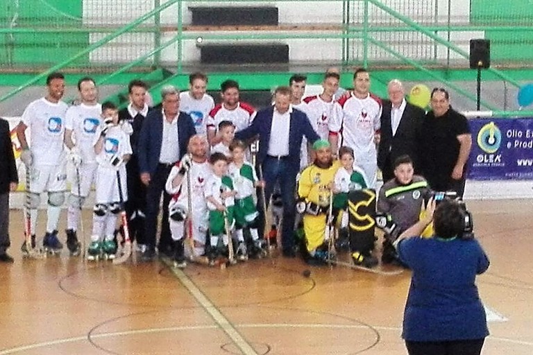 Foto di gruppo a fine partita