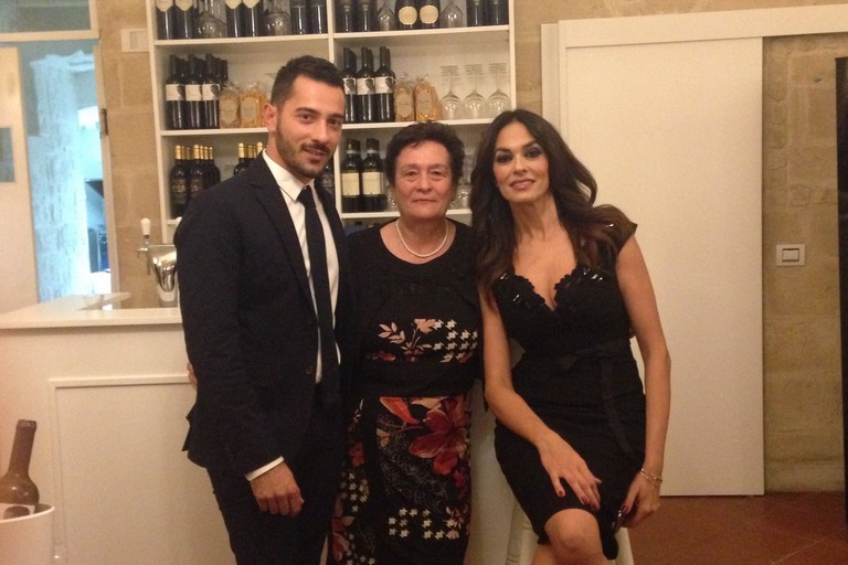 In posa con la Cucinotta