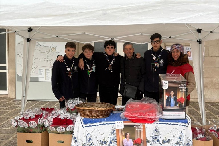 Stelle di Natale Ail a Giovinazzo