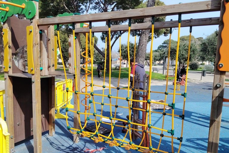Nuovi giochi in Villa Comunale