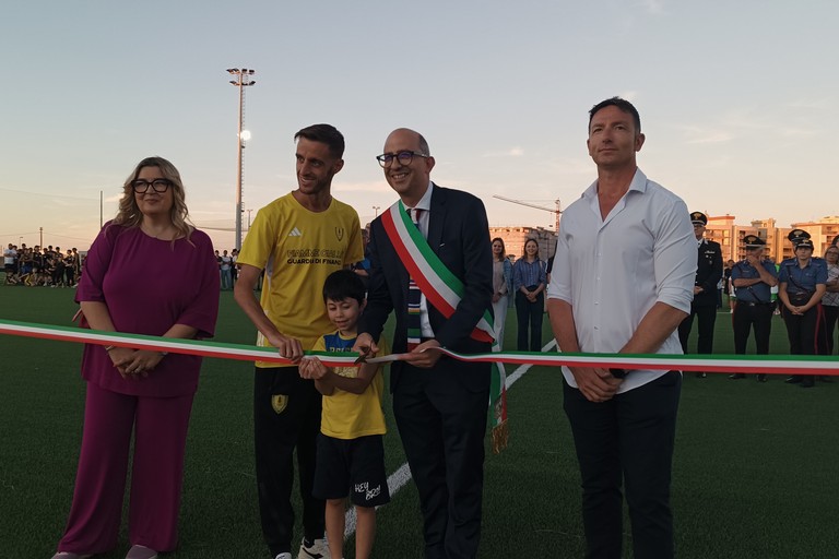 L'inaugurazione del campo sportivo De Pergola
