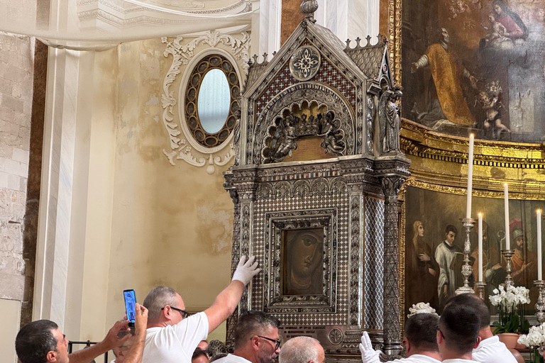Solenne Pontificale e discesa Edicola 2026. <span>Foto Mariangela Altomare</span>