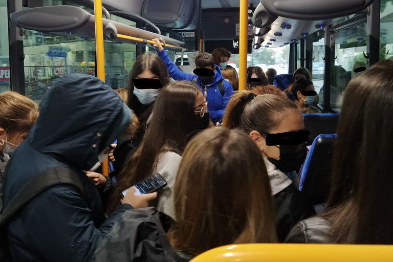 Autobus affollato