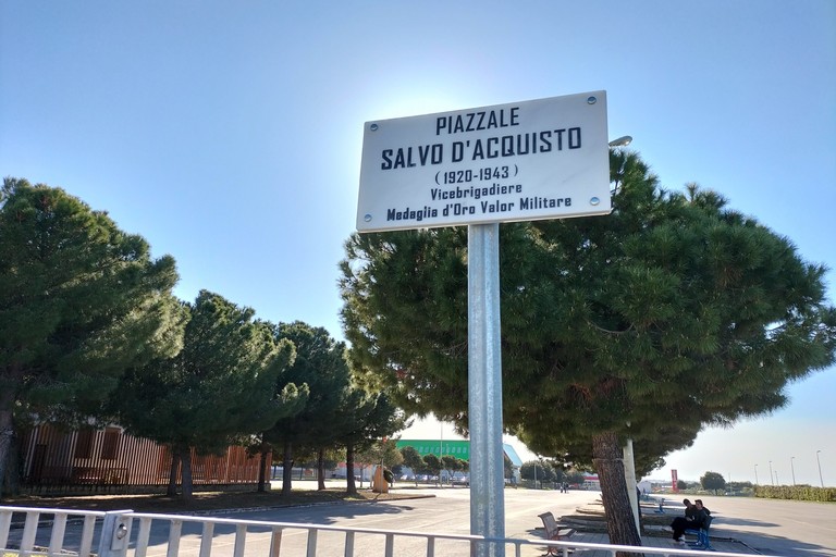 Piazzale Salvo D'Acquisto