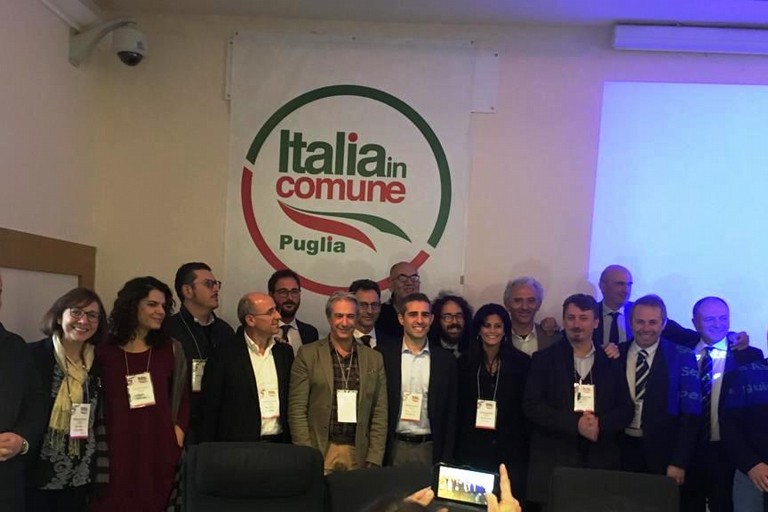 Depalma con Pizzarotti ed i dirigenti pugliesi di Italia in Comune