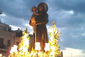 La statua di Sant'Antonio di Padova. <span>Foto Gianluca Battista</span>