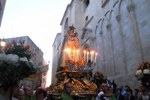 La Madonna delle Grazie in processione. <span>Foto Gianluca Battista</span>