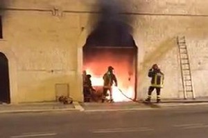 L'incendio avvenuto in via Bari