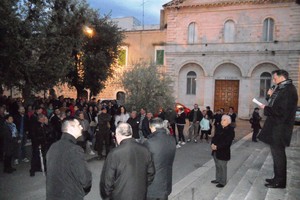 Il raduno presso il Calvario. <span>Foto Gianluca Battista</span>