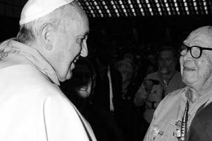 Don Nicola da Papa Francesco. <span>Foto Mensile in Città</span>