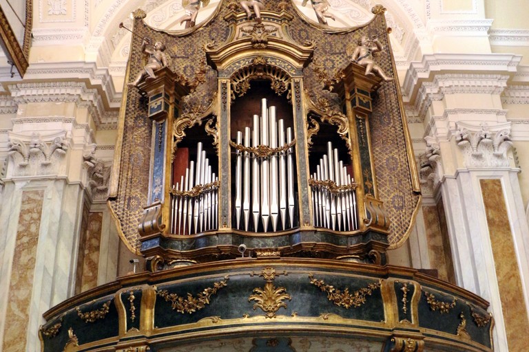 L'organo settecentesco. <span>Foto Wikimedia Commons</span>