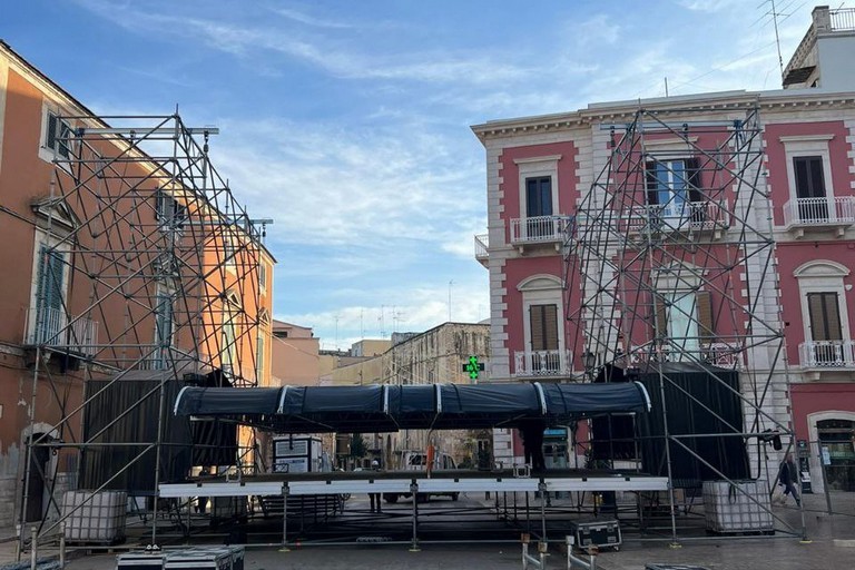 palco capodanno in piazza terlizzi