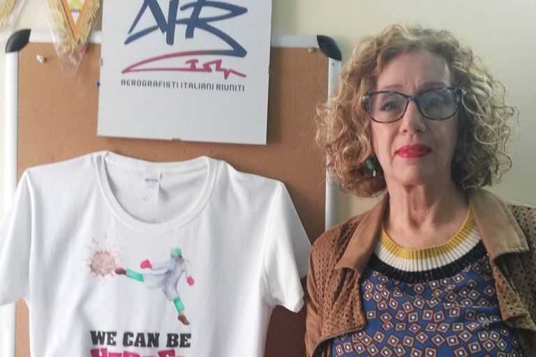 Katia Gentile con la maglia realizzata