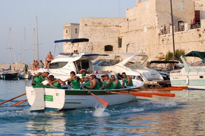 L'Assovogatori impegnata in una regata. <span>Foto Gianluca Battista</span>