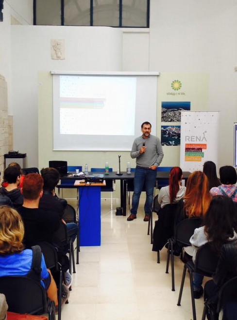 RENA incontra gli studenti giovinazzesi