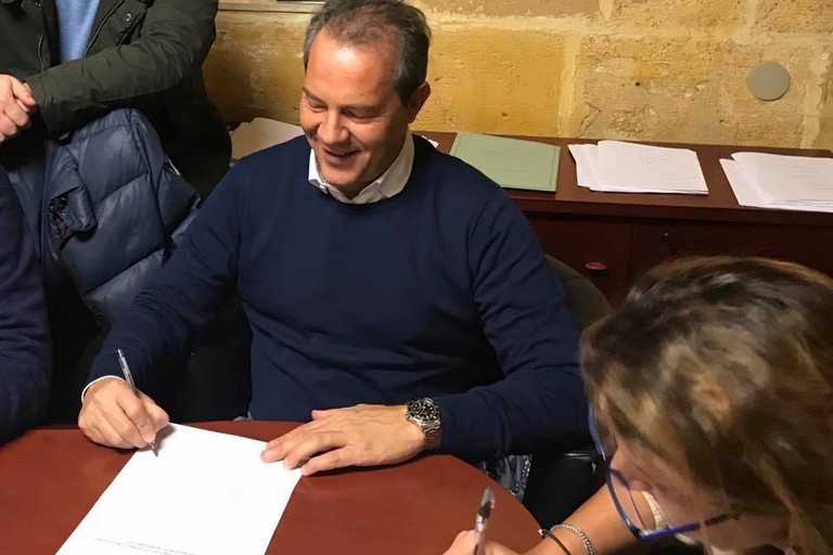 La firma di Spina