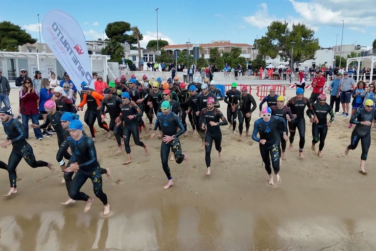 Triathlon a Trani. <span>Foto Ufficio stampa </span>