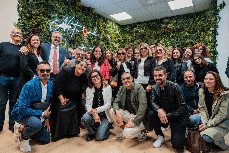 Network Contacts a Taranto